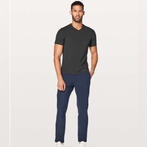Mens Lululemon 5 Year Basic V grey/blue size large